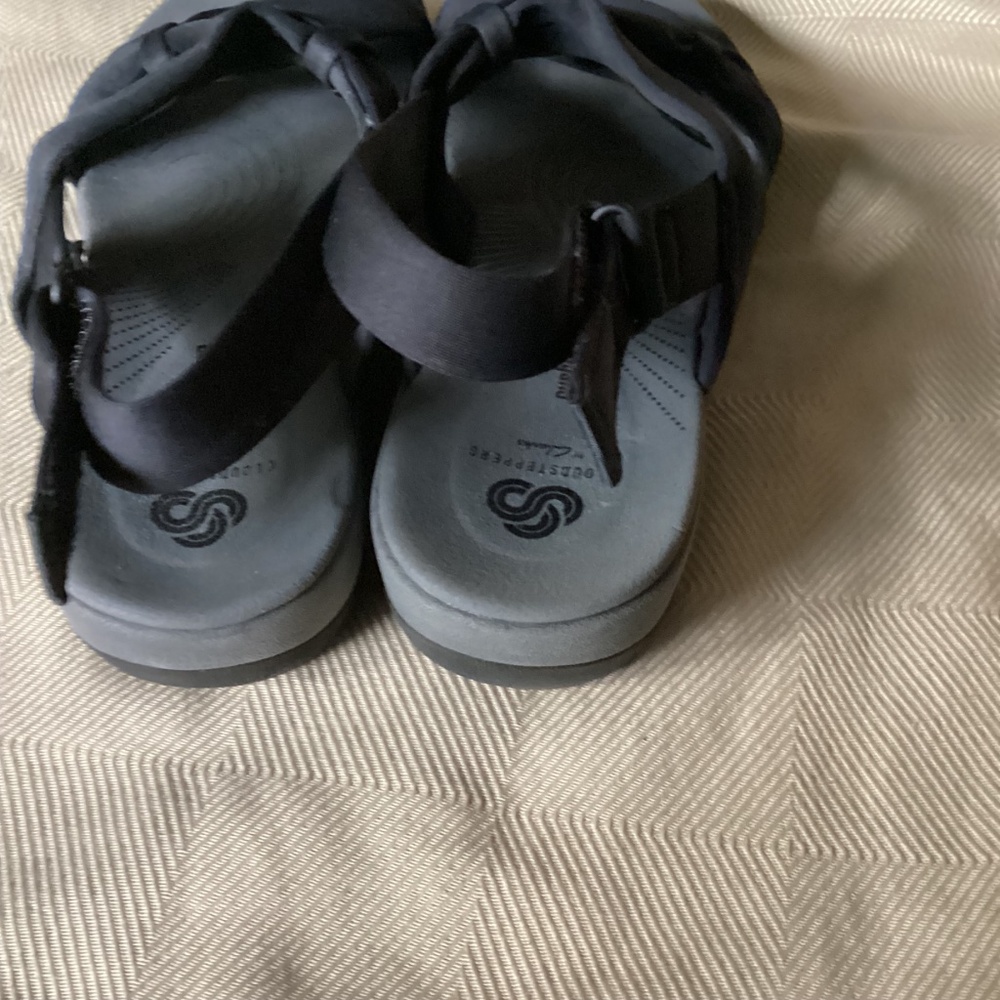 Clarks Cloudsteppers Women's Size 8.5 Black Sling Back Sandals - Picture 3 of 5